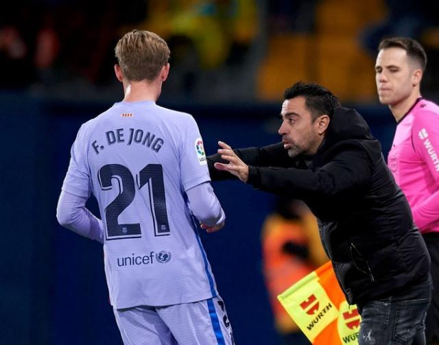 1638060792609069981.jpg FFPEg_xXEAYvCq4.jpg