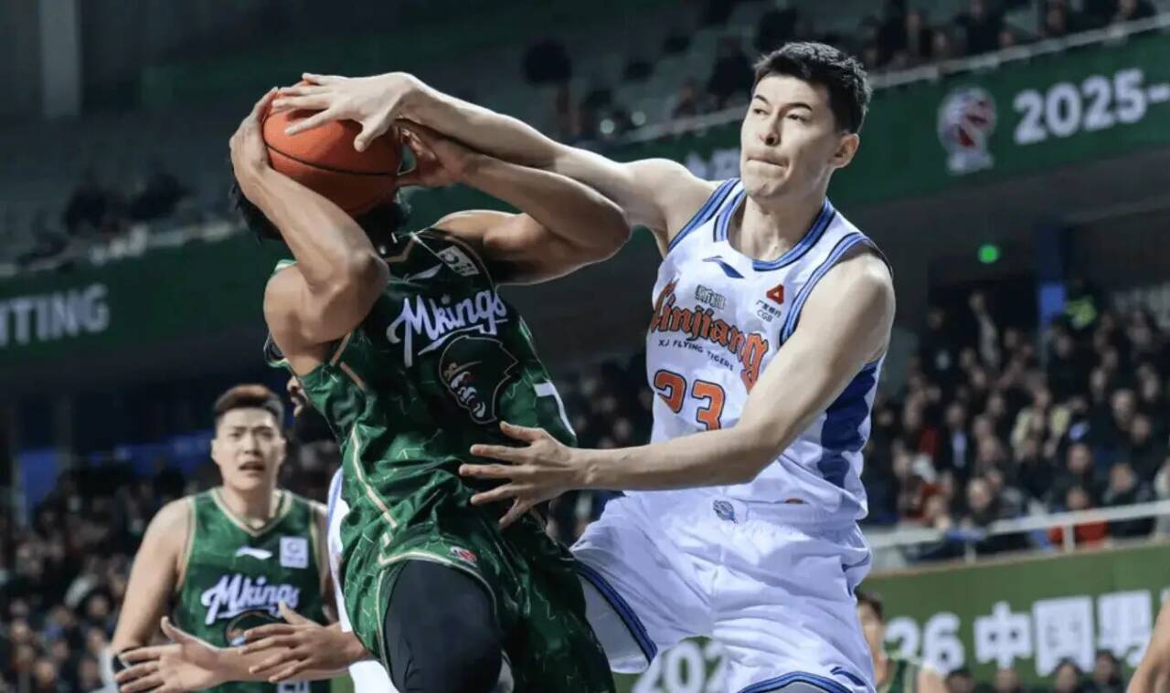 网络竞技平台-新疆男篮这也能输？最后时刻落后1分，竟4罚0中，球迷：真丢人啊